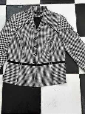 Sandra Darren Black & White Houndstooth Tailored Blazer